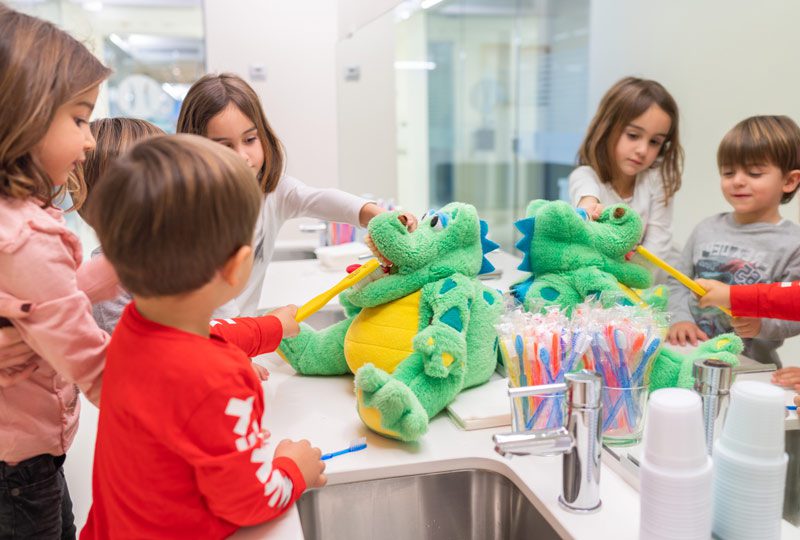 Clínicas dentales infantiles en Tarragona educación