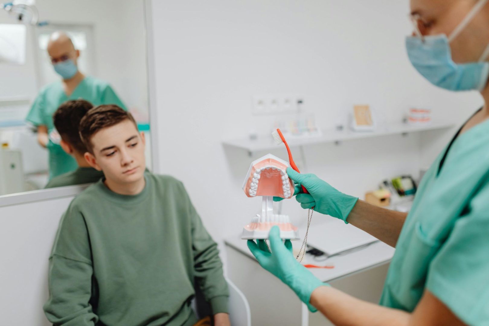 dolor de encias en Tarragona